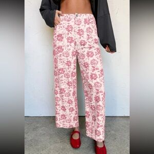 1149. Floral high rise vintage wide leg denim in pink